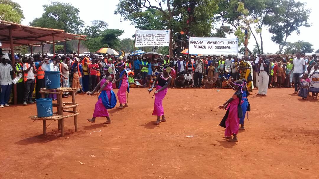 Traditional-dancing-group-managed-by-TCRS-perfoms-during-Global-Hand-Wa...