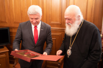 Rudelmar Bueno de Faria and Archbishop Ieronymos II of the Church of Greece.